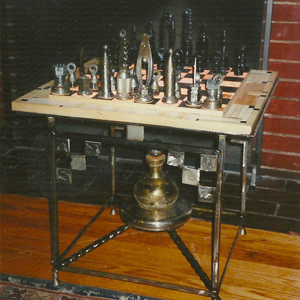 “Ebony & Rubber” Chess Set